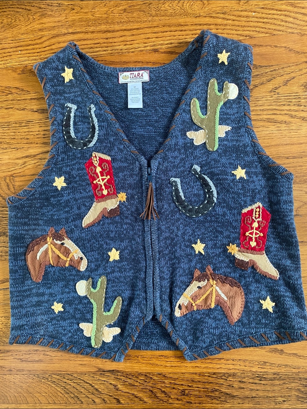 Vintage Tiara International Knit Western Embroidered Vest EUC Size M